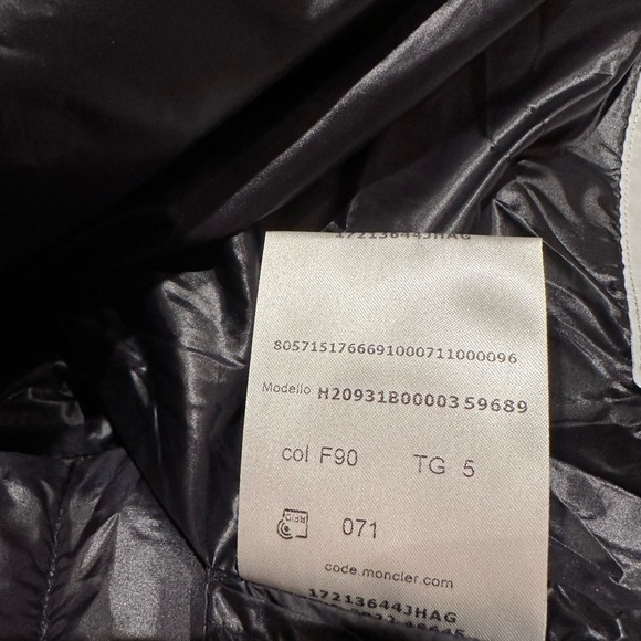 Moncler Collection Jacket Grey Down Donegal Tweed W2022| Perfect Condition - Picture 10 of 14